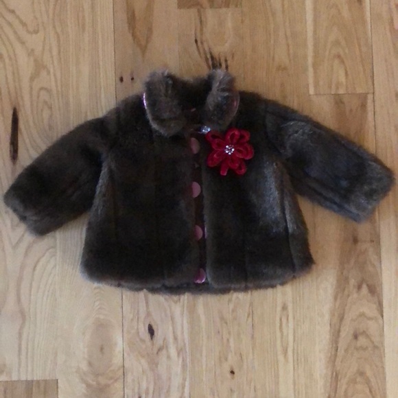Adorable Faux Fur Coat Size 24 months & 3T - Picture 1 of 7